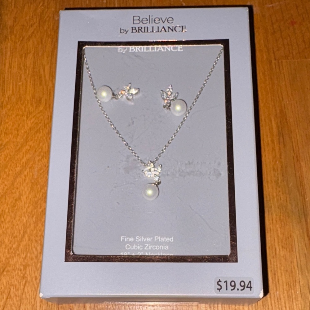 Brilliance Silver Plated Cz Necklace And Earrings Set 15$
